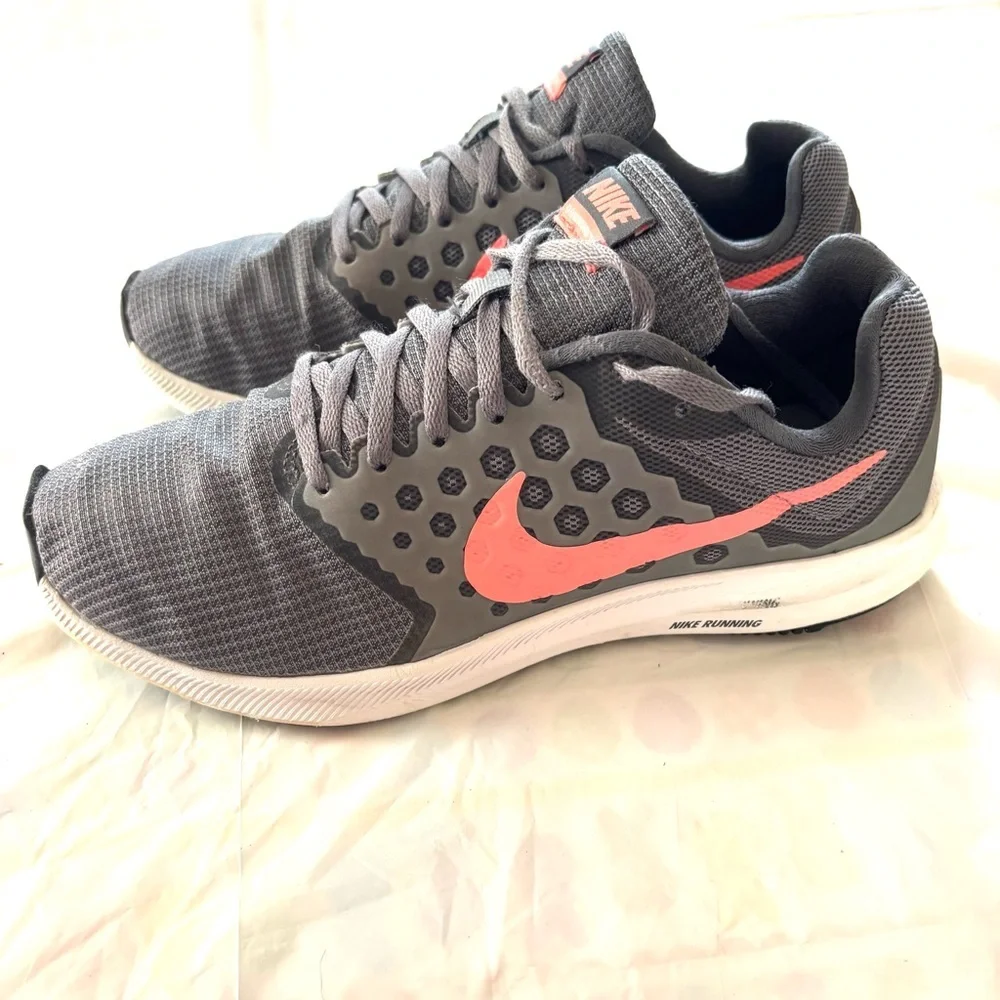 Nike Downshifter 7 Cool Gray Pink Lava Running Sneakers SZ 8 Worn 2X